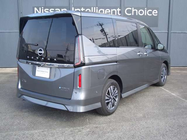 セレナ1.4 e-4ORCE ハイウェイスターV 4WD