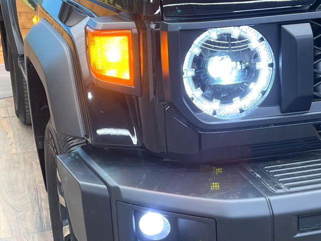 �yLED�w�b�h���C�g�z���V����ԑ��s�����ǍD�Ȏ��E���m�ۂ����S���ĉ^�]�ł��鍂�P�xLED�w�b�h���C�g�𑕔�!�_�����x�������A����d�͂��}�����Ă��܂��B