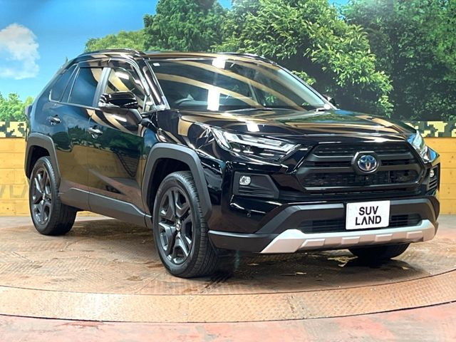 高透明度のガラス皮膜で撥水はもちろん、上質なツヤ・光沢を実現。紫外線や酸性雨から大切な愛車を保護し、色あせ・劣化を防止。「弾スプラッシュコート」、「弾プリミッサコート」からお選びいただけます。