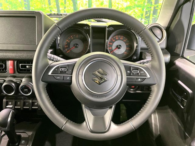 �y�����v�����X�e�A�����O�z�㎿�Ȋv���g�p���邱�ƂŁA��ɂ����������݂ƂĂ��^�]���₷���n���h���ł���