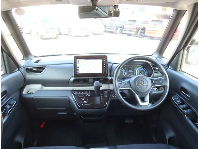 デリカミニT プレミアム 4WD