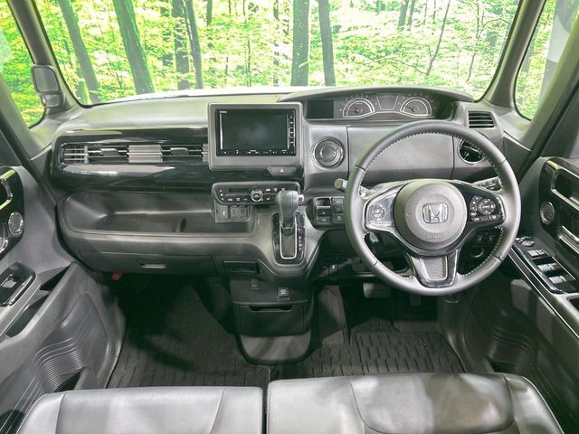 N-BOXカスタムL ターボ