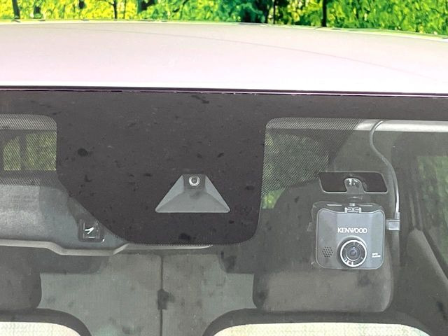 �y�C���e���W�F���g�G�}�[�W�F���V�[�u���[�L�z�t�����g�J�����őO���̎ԗ�����s�҂����m�B�Փ˂������Ȏ��͏Փ˔�Q�y���u���[�L���쓮�A�Փˉ�����T�|�[�g�B�����S�Ƀh���C�u�����y���݂��������܂��B