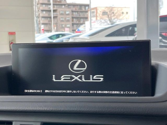 �y�}�[�N���r���\���T�E���h�V�X�e���t�������i�r�z�[���̃i�r�@�\�͂������A���x�ȃ`���[�j���O�\�͂����ڂ���Ă���A�������ȉ��y�����y���݂��������܂���