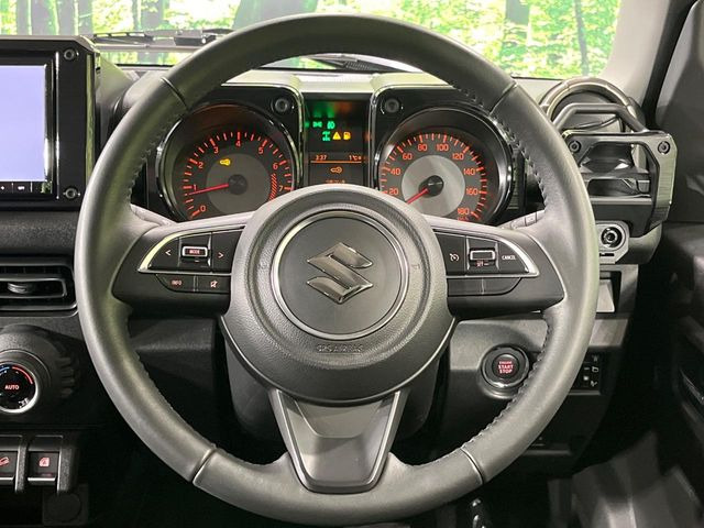 �y�����v�����X�e�A�����O�z�㎿�Ȋv���g�p���邱�ƂŁA��ɂ����������݂ƂĂ��^�]���₷���n���h���ł���