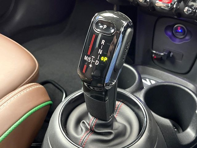 ��MT���[�h�t��AT:�ʏ�͎����ł����Ȃ���ϑ�(�M�A�`�F���W)���h���C�o�[�̑���ɂ���ĈӐ}�I�ɕς�����V�X�e���ł��B����w���i�̃h���C�u�����y���݂��������܂�!