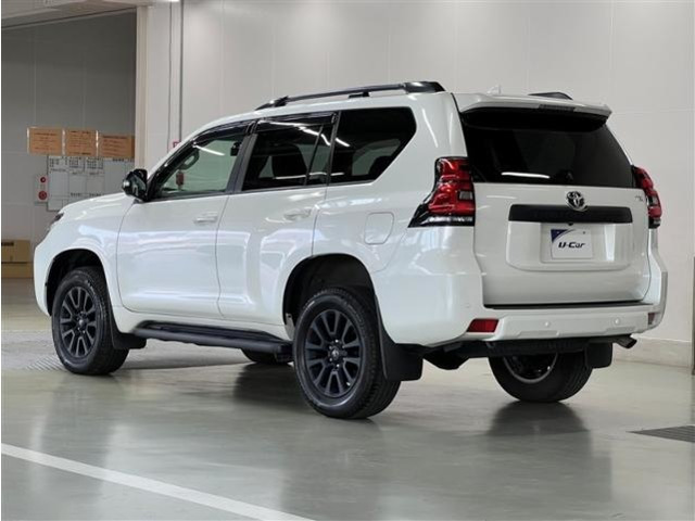 ランドクルーザープラド2.8 TX Lパッケージ マットブラック エディション ディーゼル 4WD