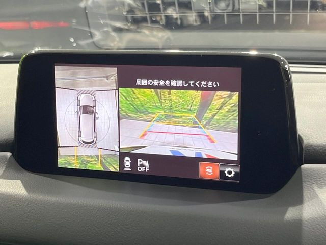 �y360&deg;�r���[���j�^�[�z��p�̃J�����ɂ��A�ォ�猩���낵���悤�Ȏ��_��360�x�N���}�̎��͂��m�F���邱�Ƃ��ł��܂������p�������m�F���₷���A�����ꏊ�ł̐؂�Ԃ��⒓�Ԃ��X���[�Y�ɍs���܂��B