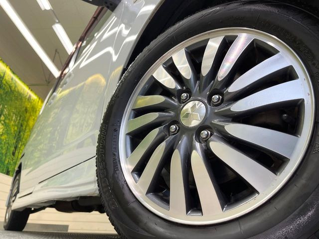 �y����14�C���`�A���~�z�C�[���z�O�ςɃ}�b�`���������A���~�z�C�[���𑕒����Ă���܂��B�e��ЊO�A���~�z�C�[����A�X�^�b�h���X�^�C�����戵�����Ă���܂��B���񂲑��k����������