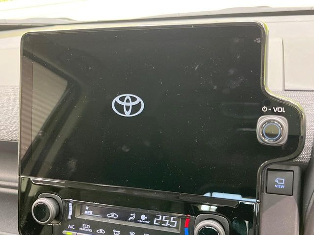 �y10.5�C���` �f�B�X�v���C�I�[�f�B�I�z���ʂ̃f�B�X�v���C��AppleCarPlay��AndroidAuto�����p�\�B�傫�ȉ�ʂŃX�}�z�i�r�A�v���������p���������܂���