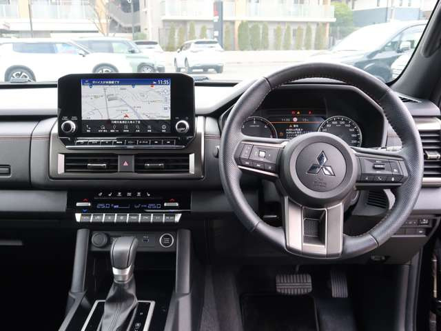 トライトン2.4 GSR ディーゼル 4WD