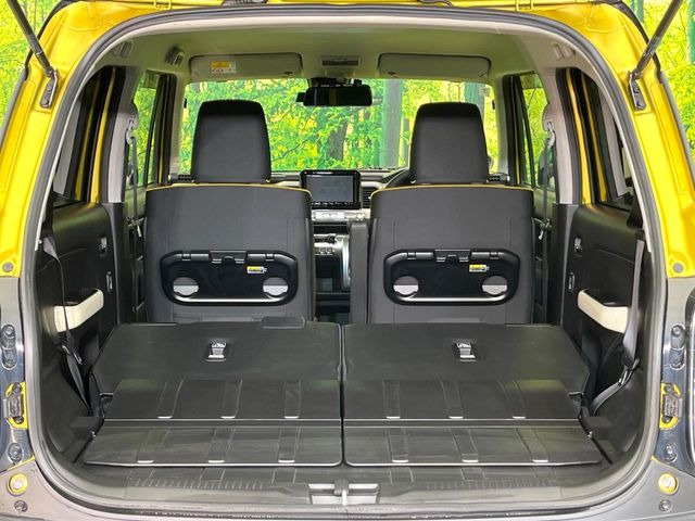 ���i�̂���������ʋ΁A���}���ɏ\���ȉ׎��X�y�[�X���m�ۂ��Ă���܂��B�Z�J���h�V�[�g��|���ƁA�傫�ȉו��̐ύڂ��\�ł���