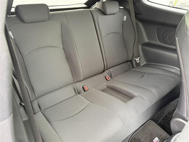 ���Ǝҗl�ւ̔̔��͂��f�肳���Ă��������܂��B �Ԍ������ԗ��̏ꍇ�́A�Ԍ����擾�������x�������z�ŕ\�����Ă���܂��B