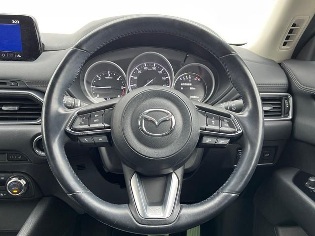 �y�����v�����X�e�A�����O�z�㎿�Ȋv���g�p���邱�ƂŁA��ɂ����������݂ƂĂ��^�]���₷���n���h���ł���