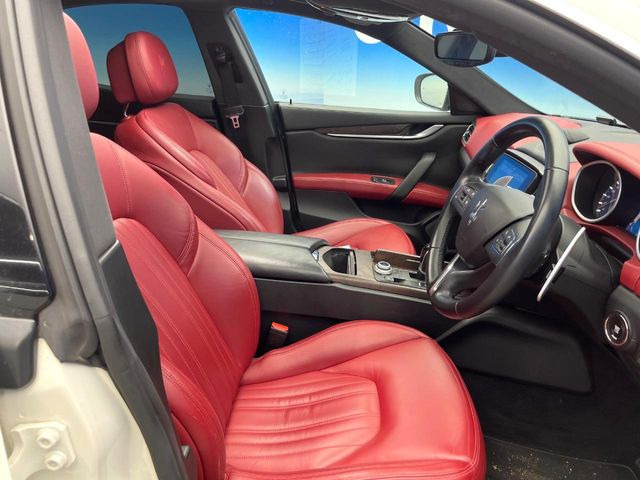 ���V�[�g�̎g�p��:�j��E�ւ�������Ȃ��A�����̒ʂ肫�ꂢ�ȏ�Ԃ��ێ����Ă���܂��B�܂��A�����N���[�j���O�E�R�[�e�B���O�����p�����������܂��B