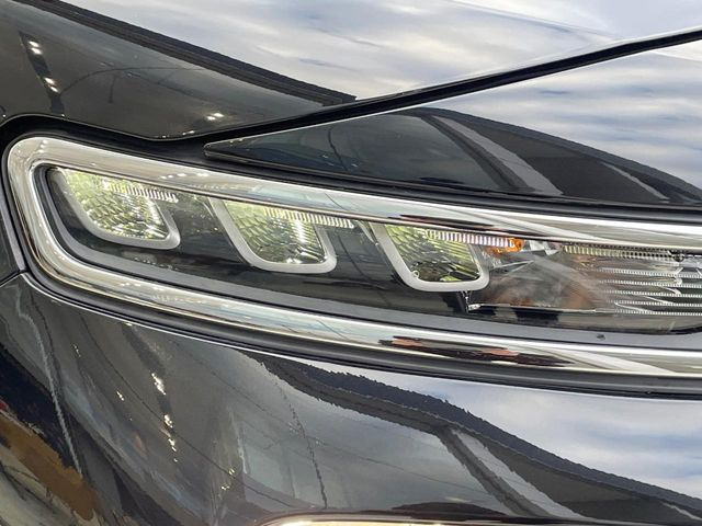 ��LED�w�b�h���C�g:��ԑ��s�����ǍD�Ȏ��E���m�ۂ����S���ĉ^�]�ł��鍂�P�xLED�w�b�h���C�g�𑕔�!�_�����x�������A����d�͂��}�����Ă��܂��B