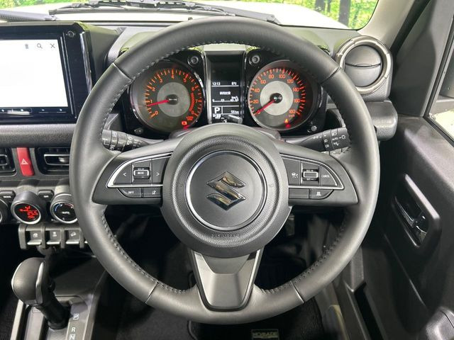 �y�����v�����X�e�A�����O�z�㎿�Ȋv���g�p���邱�ƂŁA��ɂ����������݂ƂĂ��^�]���₷���n���h���ł���