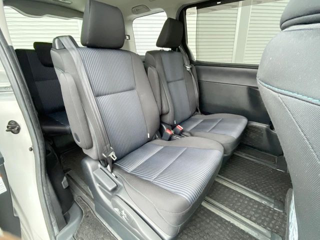 �L�X�Ƃ���2��ڃV�[�g�͋��Z���������A���S�n�����K!�F�B��Ƒ��Ƃ̂��o�����ɂ҂�����ł��B�x�r�[�V�[�g��`���C���h�V�[�g�g�p�������K�ɂ��߂�������������\���ȋ�Ԃ��m�ۂ��Ă��܂��B