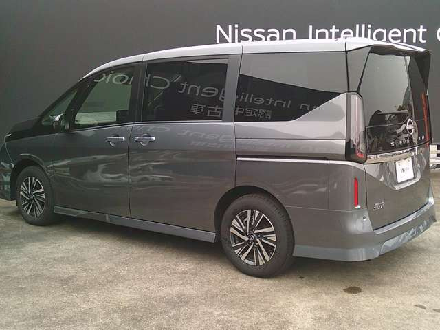 セレナ2.0 ハイウェイスター V