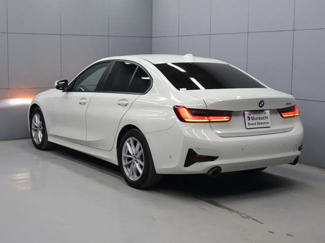 3シリーズセダン318i