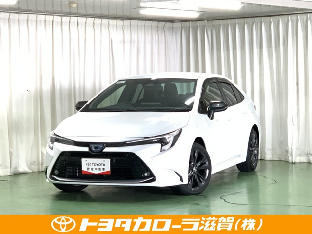 カローラ1.8 ハイブリッド W×B