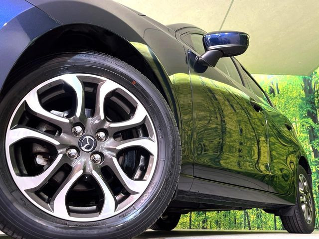 �y����16�C���`�A���~�z�C�[���z�O�ςɃ}�b�`���������A���~�z�C�[���𑕒����Ă���܂��B�e��ЊO�A���~�z�C�[����A�X�^�b�h���X�^�C�����戵�����Ă���܂��B���񂲑��k����������