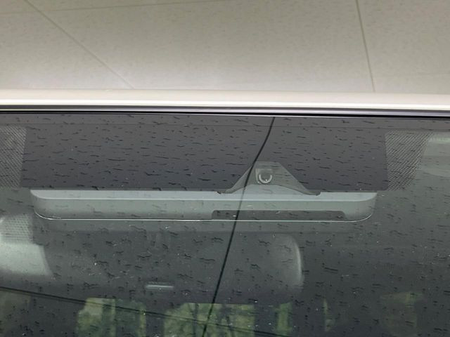 �y�g���^�Z�[�t�e�B�Z���X�z���s���ɑO���̎ԗ�����F�����A�Փ˂������Ȏ��͌x��ƃu���[�L�ŏՓˉ���Ɣ�Q�y�����A�V�X�g�B�����S�Ƀh���C�u�����y���݂��������܂��B