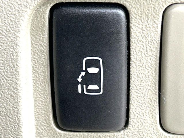 �y�p���[�X���C�h�h�A�z�X�}�[�g�L�[��^�]�Ȃ̃X�C�b�`�ŃX���C�h�h�A�̊J���\���d��������͂����ăh�A���J����K�v�������A���������q�l�ł��A�d���ו��������Ă��鎞�����N�ɊJ���߂ł��܂���