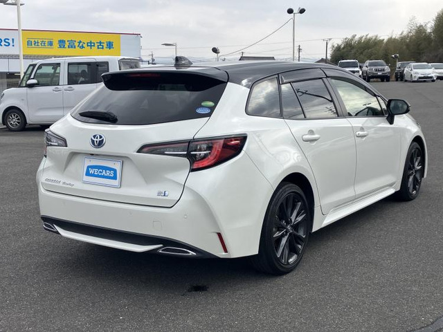 カローラツーリング1.8 ハイブリッド W×B