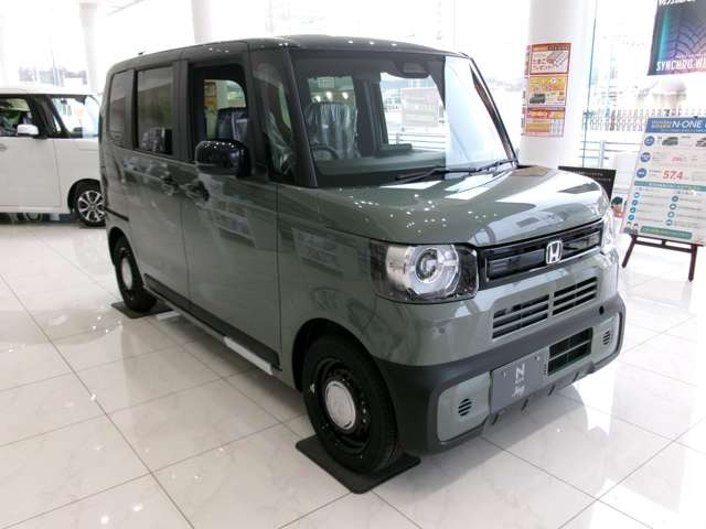 N-BOXジョイ 2トーン