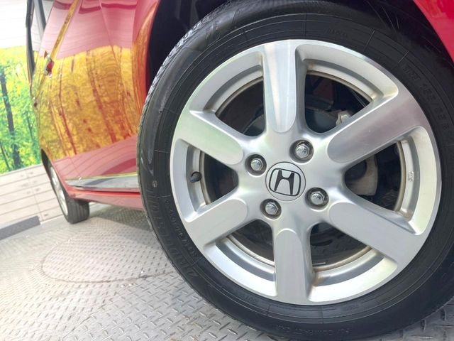 �y����14�C���`�A���~�z�C�[���z�O�ςɃ}�b�`���������A���~�z�C�[���𑕒����Ă���܂��B�e��ЊO�A���~�z�C�[����A�X�^�b�h���X�^�C�����戵�����Ă���܂��B���񂲑��k����������