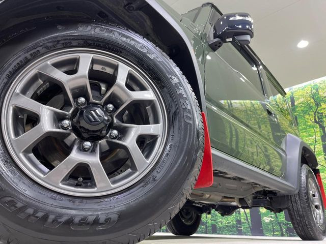 �y����15�C���`�A���~�z�C�[���z�O�ςɃ}�b�`���������A���~�z�C�[���𑕒����Ă���܂��B�e��ЊO�A���~�z�C�[����A�X�^�b�h���X�^�C�����戵�����Ă���܂��B���񂲑��k����������