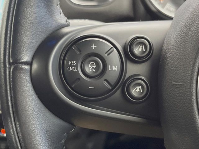 �����[�_�[�N���[�Y�R���g���[��:�O�̎ԂƂ̎Ԋԋ��������ɂƂ�A��葬�x�Ŏ������s���Ă���鎟����̃N���[�Y�R���g���[��!��ɍ������H�⎩���Ԑ�p���H�Ŏg�p����֗��ȋ@�\�ł�!