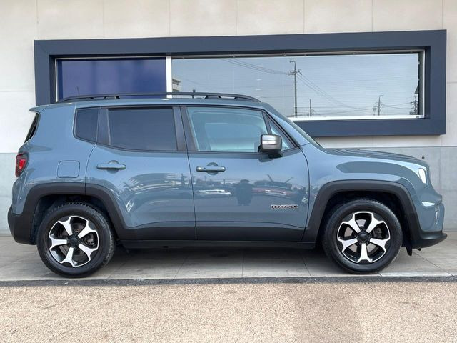 �������t�т̕ۏ؂̑��A���S�̍Œ�3�N�E���s�������ۏ�(�L��)�����p�ӁB�A���Ԃ����S���Ă��y���݂���������l�A�ۏؓ��e���[���͂������A�����_��&�I�C�������⃍�[�h�T�[�r�X���t�т��Ă���܂��B