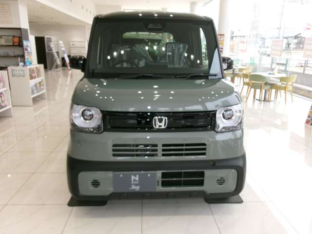 N-BOXジョイ 2トーン