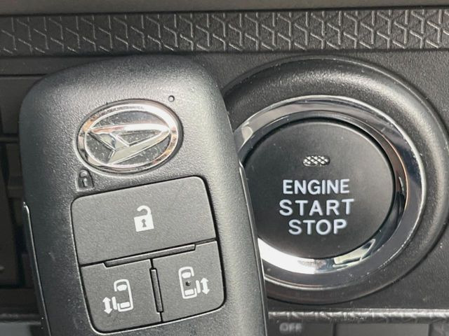 �y�L�[�t���[�V�X�e���z�J�o����|�P�b�g�ɓ��ꂽ�܂܂ł��h�A�̎{���E�������\�ȃX�}�[�g�L�[�𑕔��B�G���W���̃I���E�I�t�����J�M�����o���K�v����������Ƃ��Ă��֗��ł���