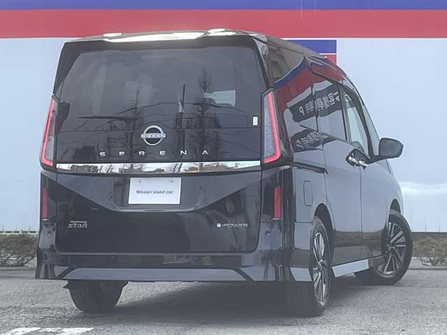 セレナ1.4 e-POWER ハイウェイスターV
