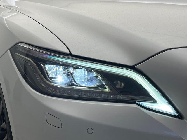 �yLED�w�b�h���C�g�z���V����ԑ��s�����ǍD�Ȏ��E���m�ۂ����S���ĉ^�]�ł��鍂�P�xLED�w�b�h���C�g�𑕔�!�_�����x�������A����d�͂��}�����Ă��܂��B