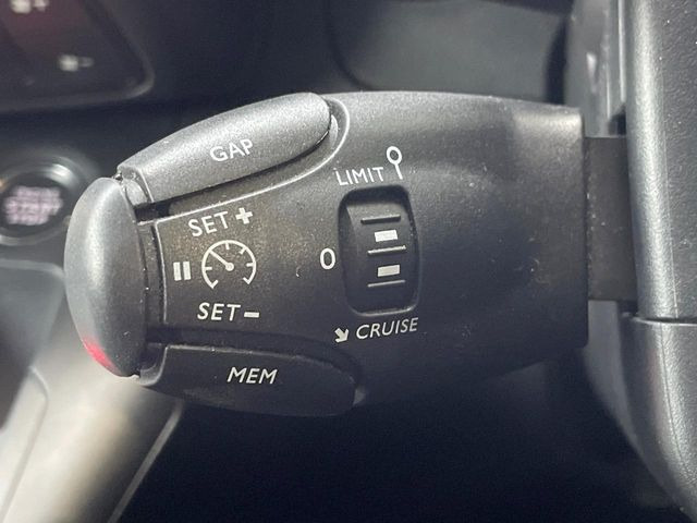 ���I�[�g�N���[�Y�R���g���[��:�������H�⎩���Ԑ�p���H���ɂāA�葬���q���\�ƂȂ�֗��ȋ@�\�ł��B�������ړ��̍ۂł����ɂ����֗��ɂ��g�����������܂���