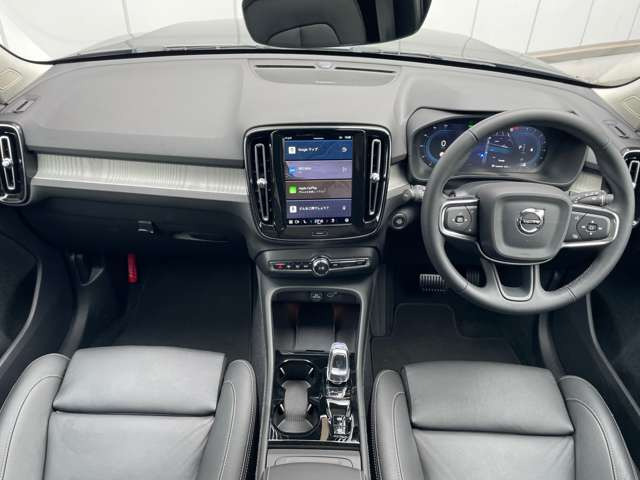 XC40ウルトラ B4 AWD 4WD