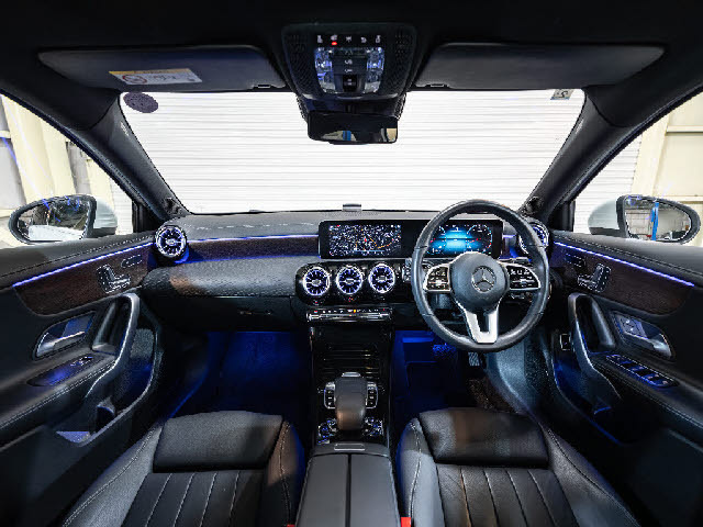 AクラスセダンA250 4マチック 4WD