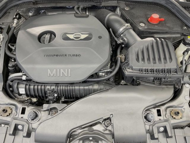 �����X�ł́A�e���[�J�[�̐�p�f�f�e�X�^�[�𓱓��B���Ǝ��i�����e�N�j�J���X�^�b�t���풓���Ă���܂��̂ŁA������̍ۂɂ����S���Ă����p���������܂��B