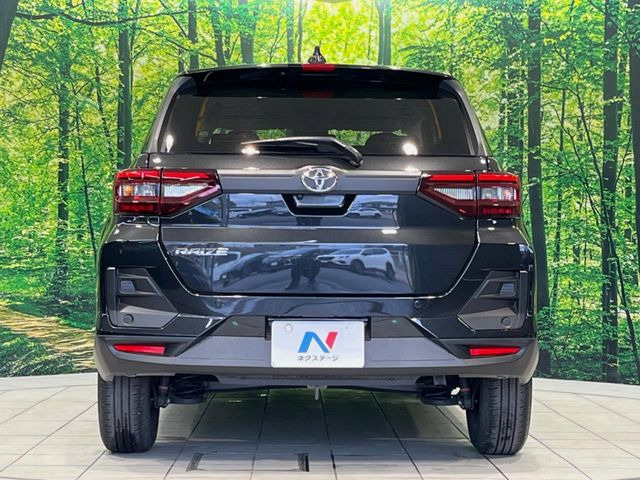 安心の最長10年・走行無制限保証(有償)をご用意。保証内容も充実はもちろん、無料点検&オイル交換や、年中無休の全国・24時間ロードサービスも付帯されておりますのでご安心下さい。