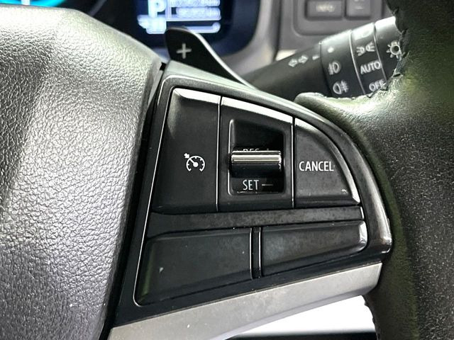 �y�N���[�Y�R���g���[���z�������H�����N���N���s�B�A�N�Z���𗣂��Ă���葬�x�ő��s���ł��A�������^�]���̕��S���y��!�����E�������ȒP�ȃX�C�b�`����Œ����ł��܂��B