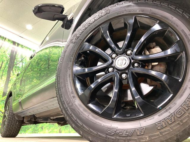 �y����17�C���`�A���~�z�C�[���z�O�ςɃ}�b�`���������A���~�z�C�[���𑕒����Ă���܂��B�e��ЊO�A���~�z�C�[����A�X�^�b�h���X�^�C�����戵�����Ă���܂��B���񂲑��k����������