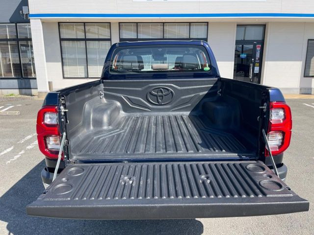 �ύڗ�500kg�̍L�X�Ƃ����f�b�L�́A�V�т���d���܂ő��p�r�Ɏg���܂��B�x�b�h���C�i�[��g�m�J�o�[�̎��t���������k��������