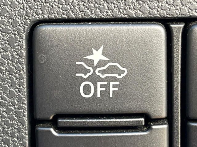 �y�X�}�[�g�A�V�X�g�z���s���ɑO���̎ԗ�����F�����A�Փ˂������Ȏ��͌x��ƃu���[�L�ŏՓˉ���Ɣ�Q�y�����A�V�X�g�B�����S�Ƀh���C�u�����y���݂��������܂��B