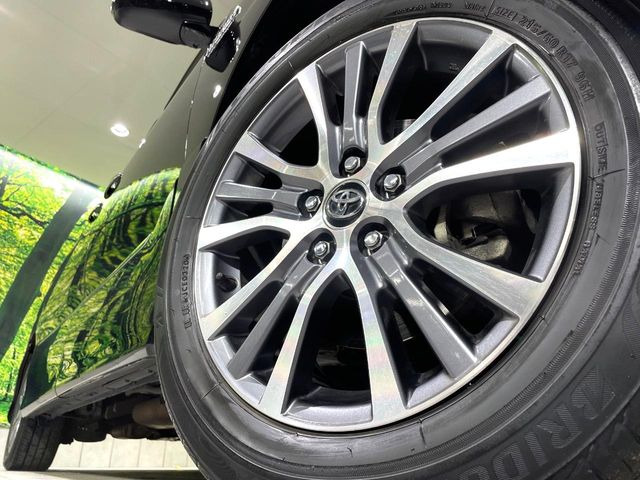 �y����17�C���`�A���~�z�C�[���z�O�ςɃ}�b�`���������A���~�z�C�[���𑕒����Ă���܂��B�e��ЊO�A���~�z�C�[����A�X�^�b�h���X�^�C�����戵�����Ă���܂��B���񂲑��k����������