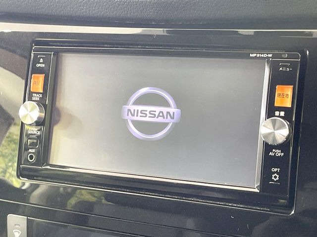 �y�����i�r�z�l�C�̏����i�r�𑕔����Ă���܂��B�i�r�̎g���₷���͂������A�I�[�f�B�I�@�\���[��!�L�����v�◷�s�͂������A�ʋ΂┃�����ȂǕ��i�̃h���C�u���y�����Ȃ�͂���