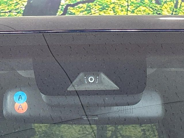 �y�g���^�Z�[�t�e�B�Z���X�z���s���ɑO���̎ԗ�����F�����A�Փ˂������Ȏ��͌x��ƃu���[�L�ŏՓˉ���Ɣ�Q�y�����A�V�X�g�B�����S�Ƀh���C�u�����y���݂��������܂��B